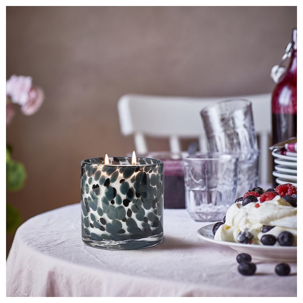 STÖRTSKÖN scented candle in glass, 2 wicks, Berries/dark grey, 50 h