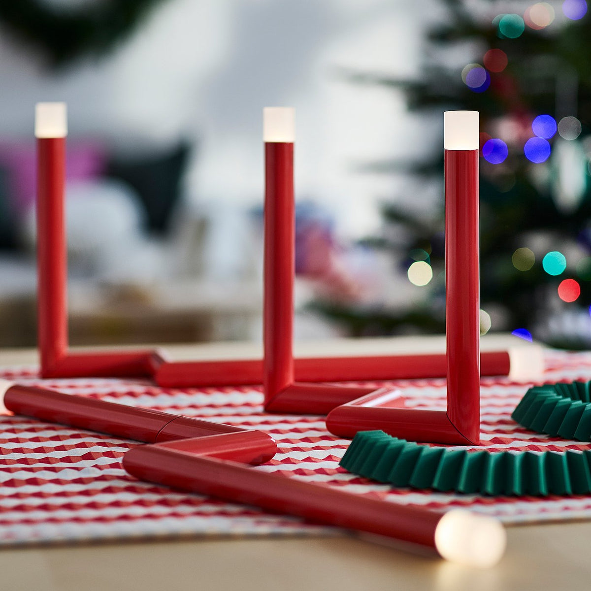 STRÅLA LED table decoration, red, 24x28 cm