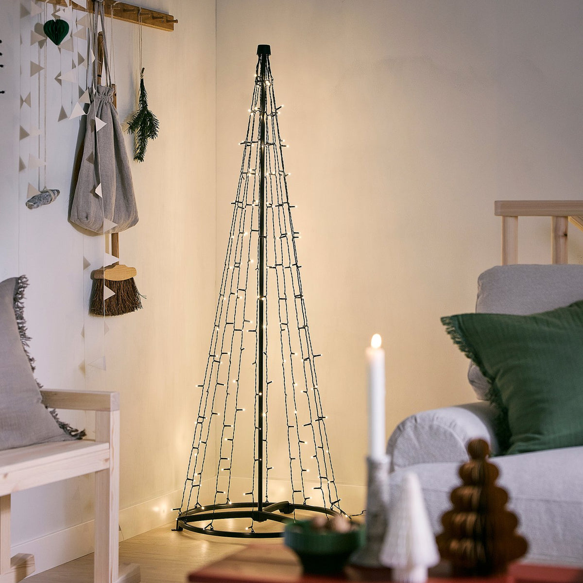 STRÅLA LED lighting, outdoor/tree-shaped, 55x150 cm