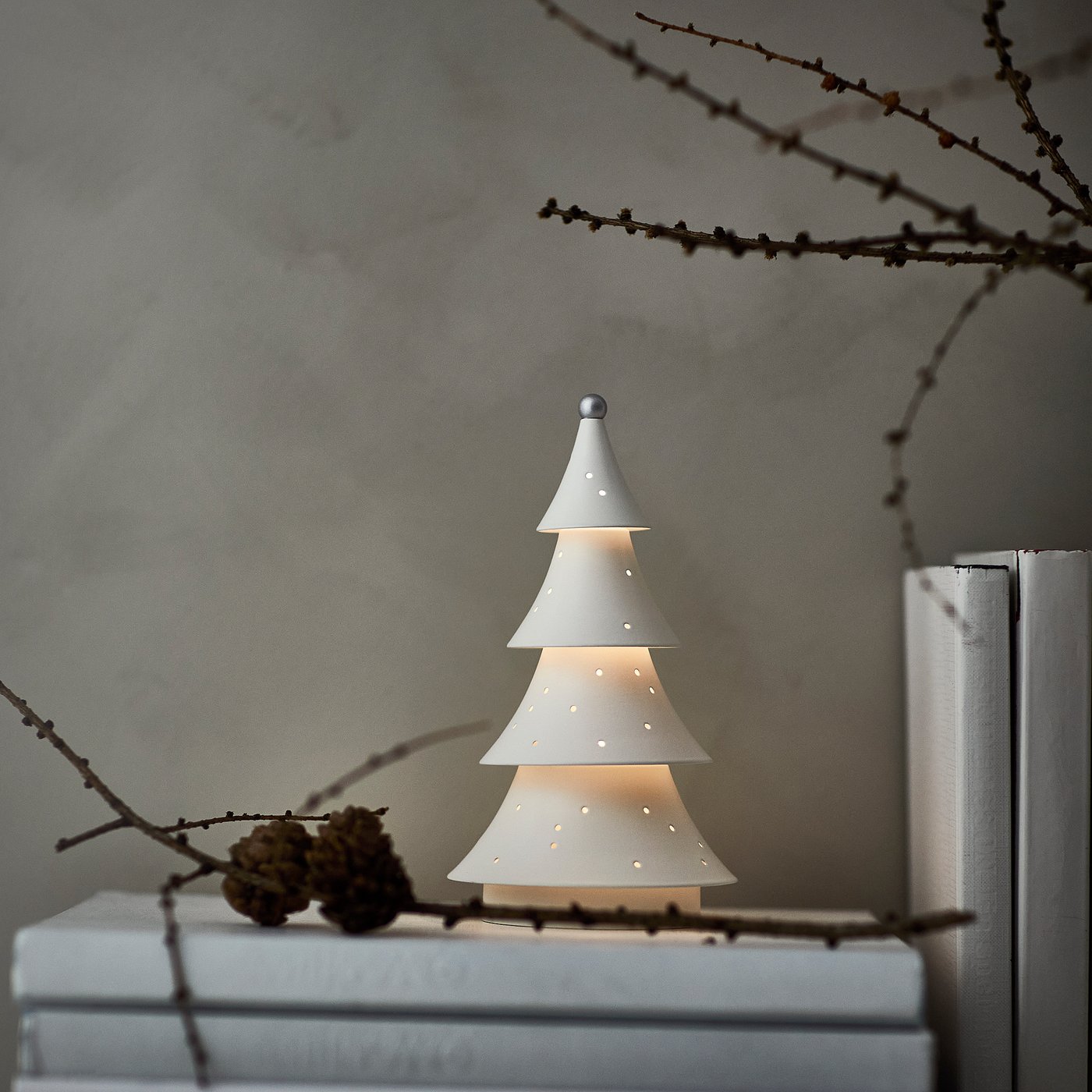 STRÅLA LED decorative table lamp, tree metal/battery-operated, 10 cm