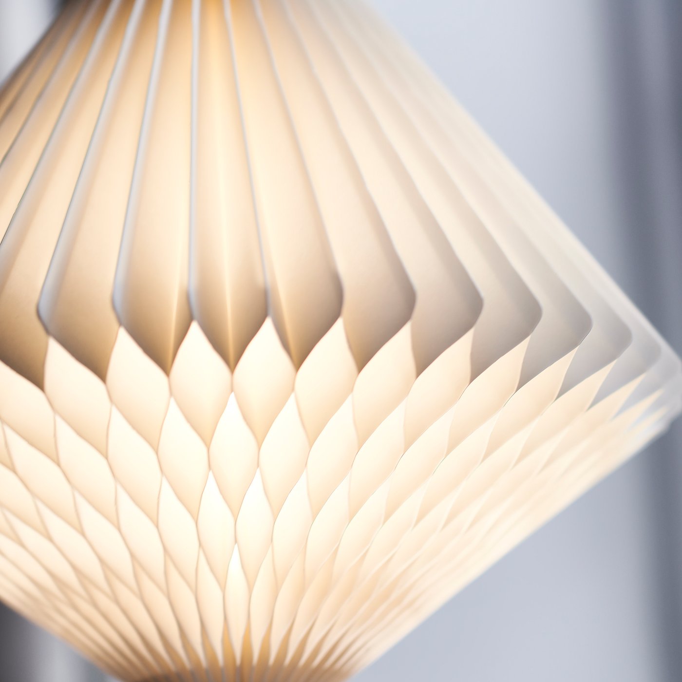 STRÅLA lamp shade, diamond-shaped white, 32 cm