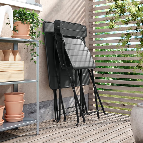 SUNDSÖ table and 2 folding chairs, outdoor anthracite/anthracite Kuddarna light grey-beige, 65x65 cm
