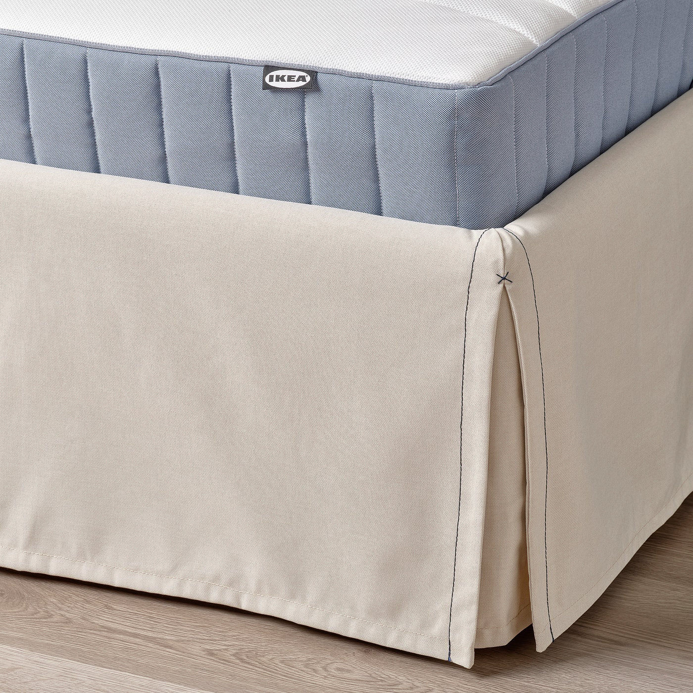 TÄRNKULLEN upholstered bed frame, Vissle beige/Lillhällan, 140x200 cm