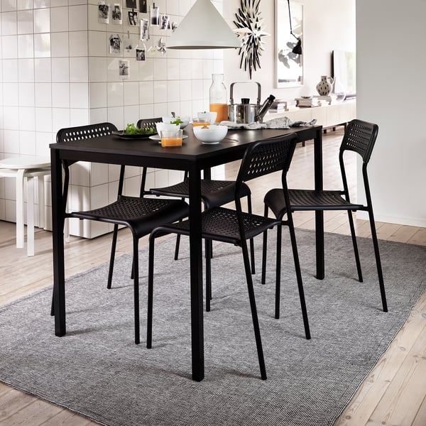 TIPHEDE rug, flatwoven, black/natural, 155x220 cm
