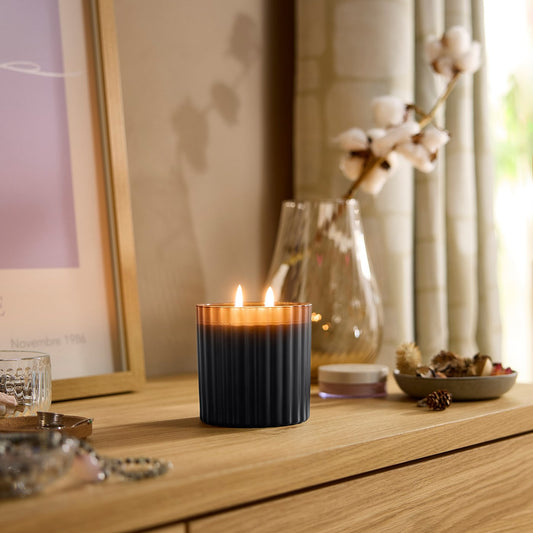 TOFSTÄRNA scented candle in glass, 2 wicks, Sandalwood & patchouli black, 50 hr