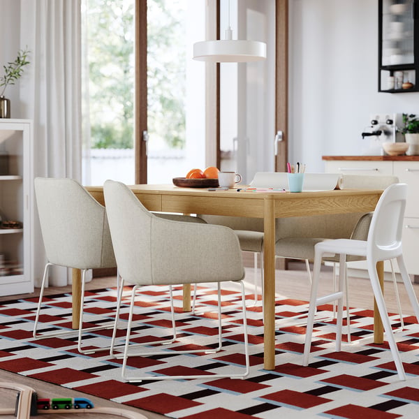 TONSTAD / TOSSBERG table and 4 chairs, oak veneer/Gunnared beige white, 140/196x85 cm