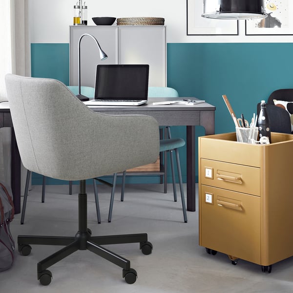TOSSBERG / MALSKÄR swivel chair, Gunnared beige/black, 67 cm