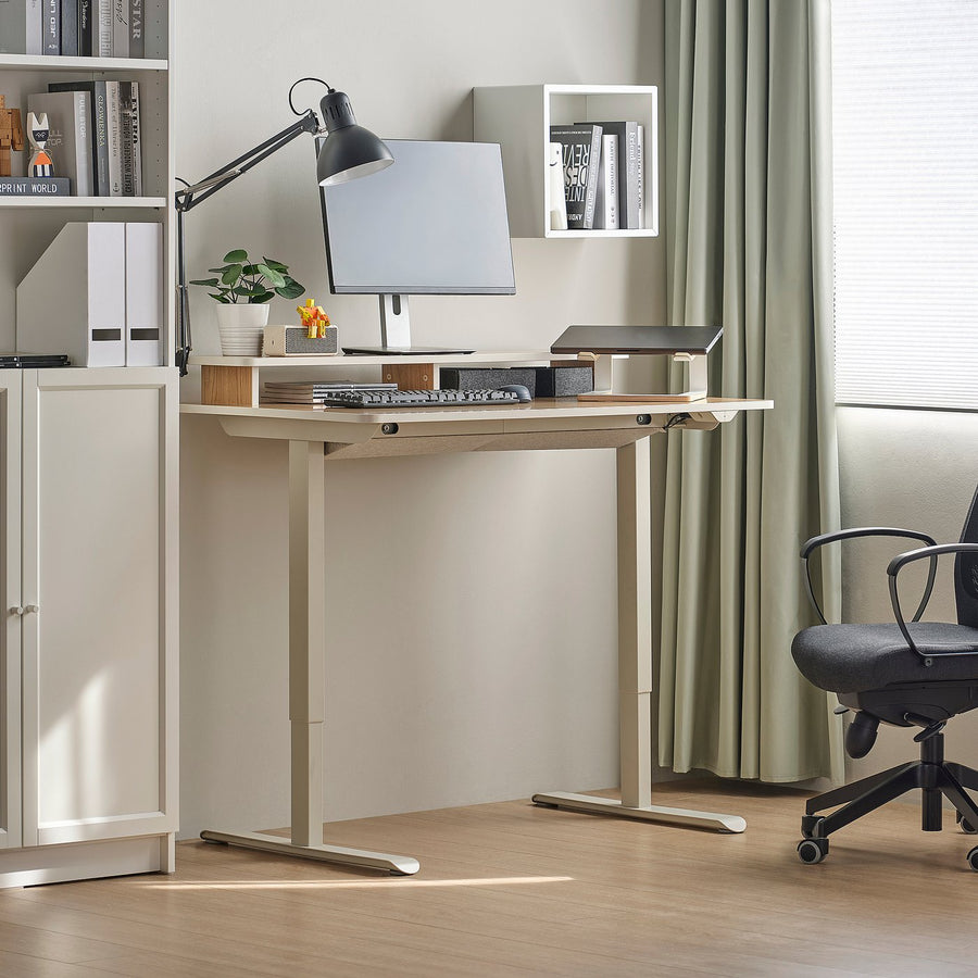 TRAVSPORT / MARKUS desk and chair, electric oak effect/beige dark grey, 120 cm