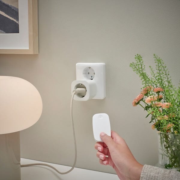 Ikea TRETAKT - Plug with remote control, smart