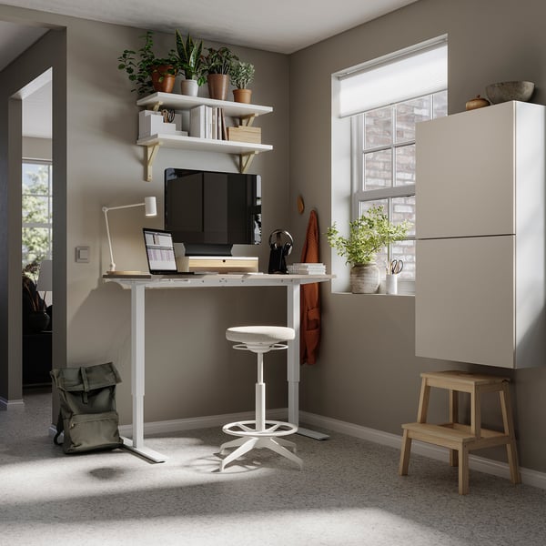 TROTTEN - TROTTEN Desk sit/stand, beige/white, 120x70 cm