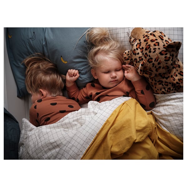 VÄNKRETS - VÄNKRETS Duvet cover and pillowcase, banana pattern blue, 150x200/50x80 cm