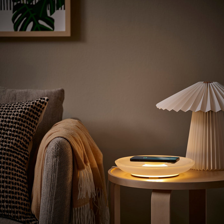 VÄSTMÄRKE wireless charger with lighting