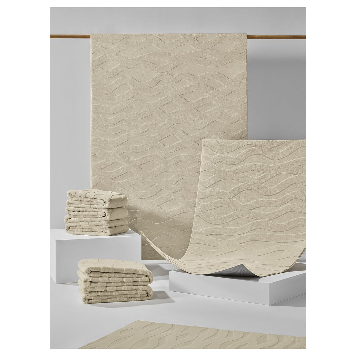 VÄXELFEL rug, low pile, off-white, 80x180 cm