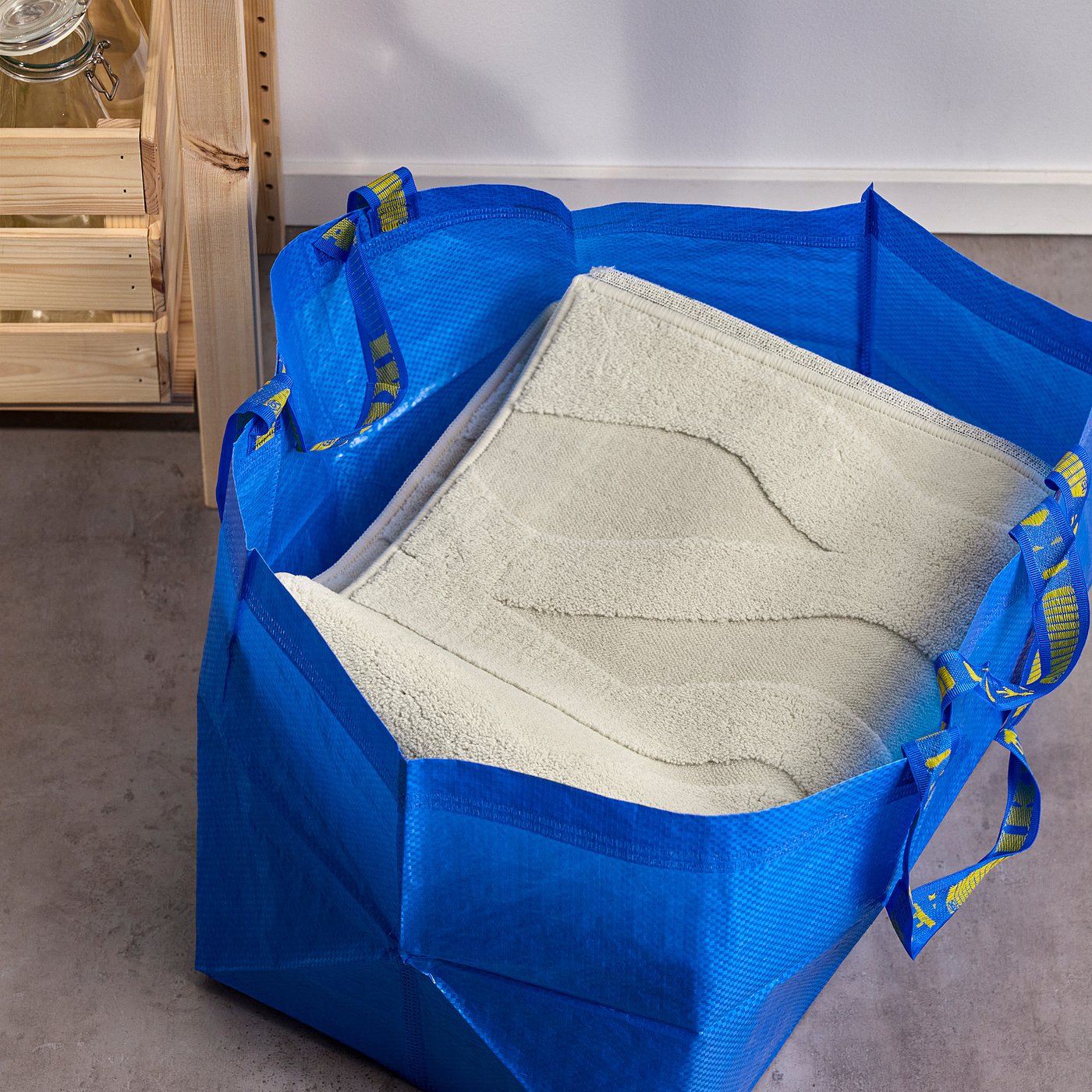 VÄXELFEL rug, low pile, off-white, 80x180 cm
