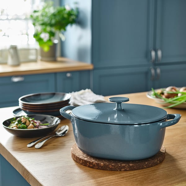 VARDAGEN casserole dish with lid, enameled cast iron light beige/dark gray blue, 5 l