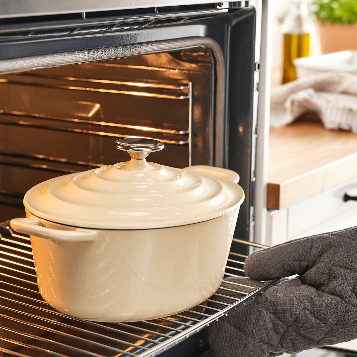 VARDAGEN casserole with lid, enamelled cast iron light yellow, 4 l