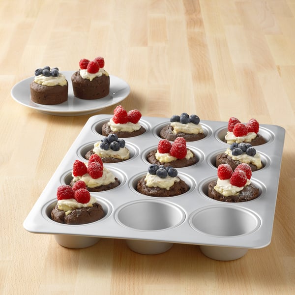 VARDAGEN muffin tin, silver-colour, 38x29 cm