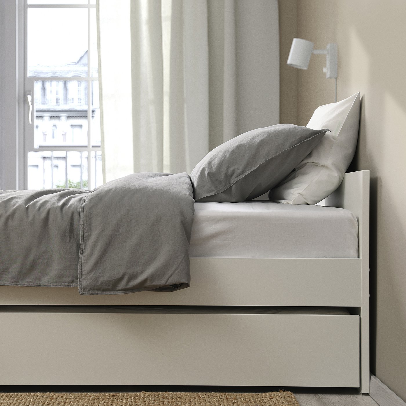 VIHALS bed frame with 1 trundle bed, white/Lillhällan, 200x90 cm