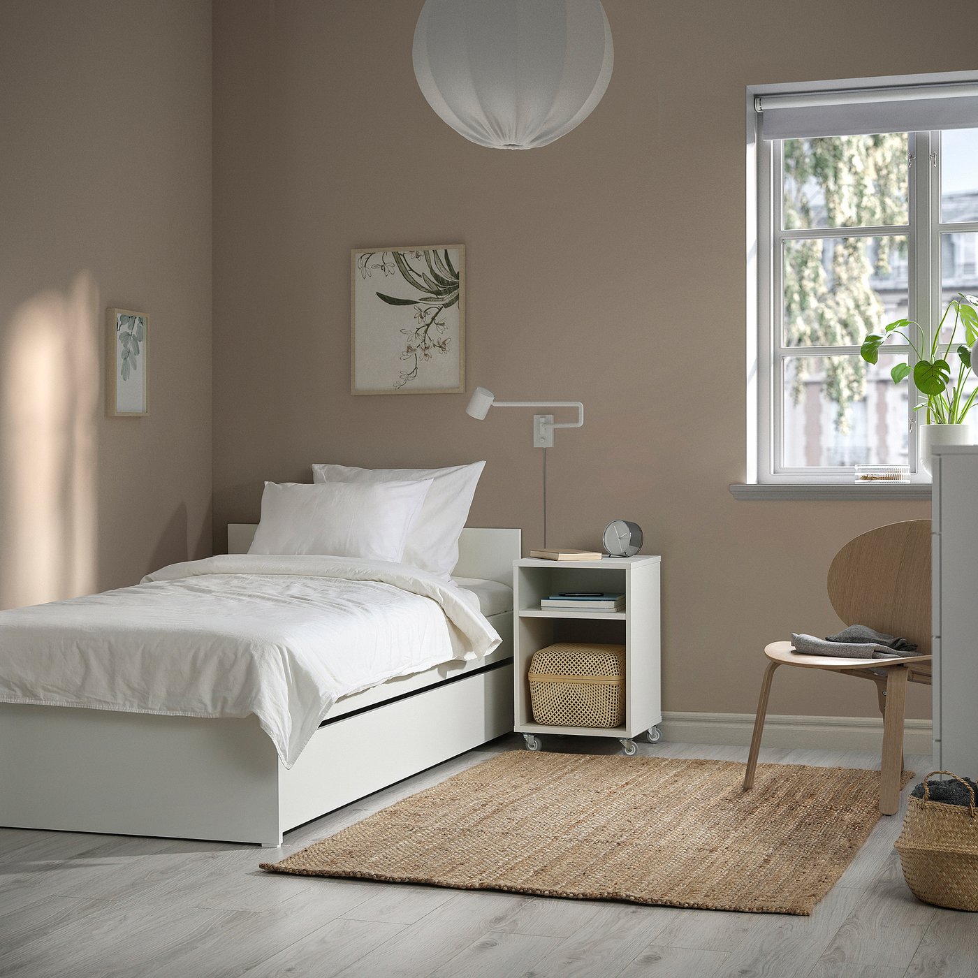 VIHALS bed frame with 1 trundle bed, white/Lillhällan, 200x90 cm