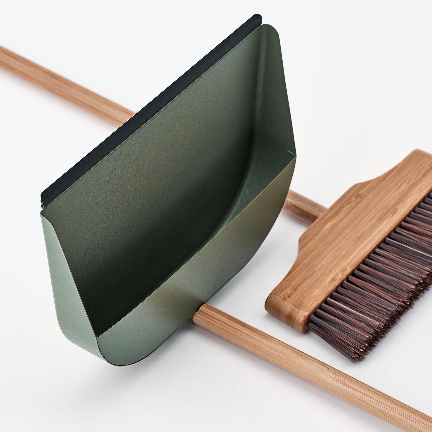 VINDSIKT dustpan/broom, bamboo/grey-green