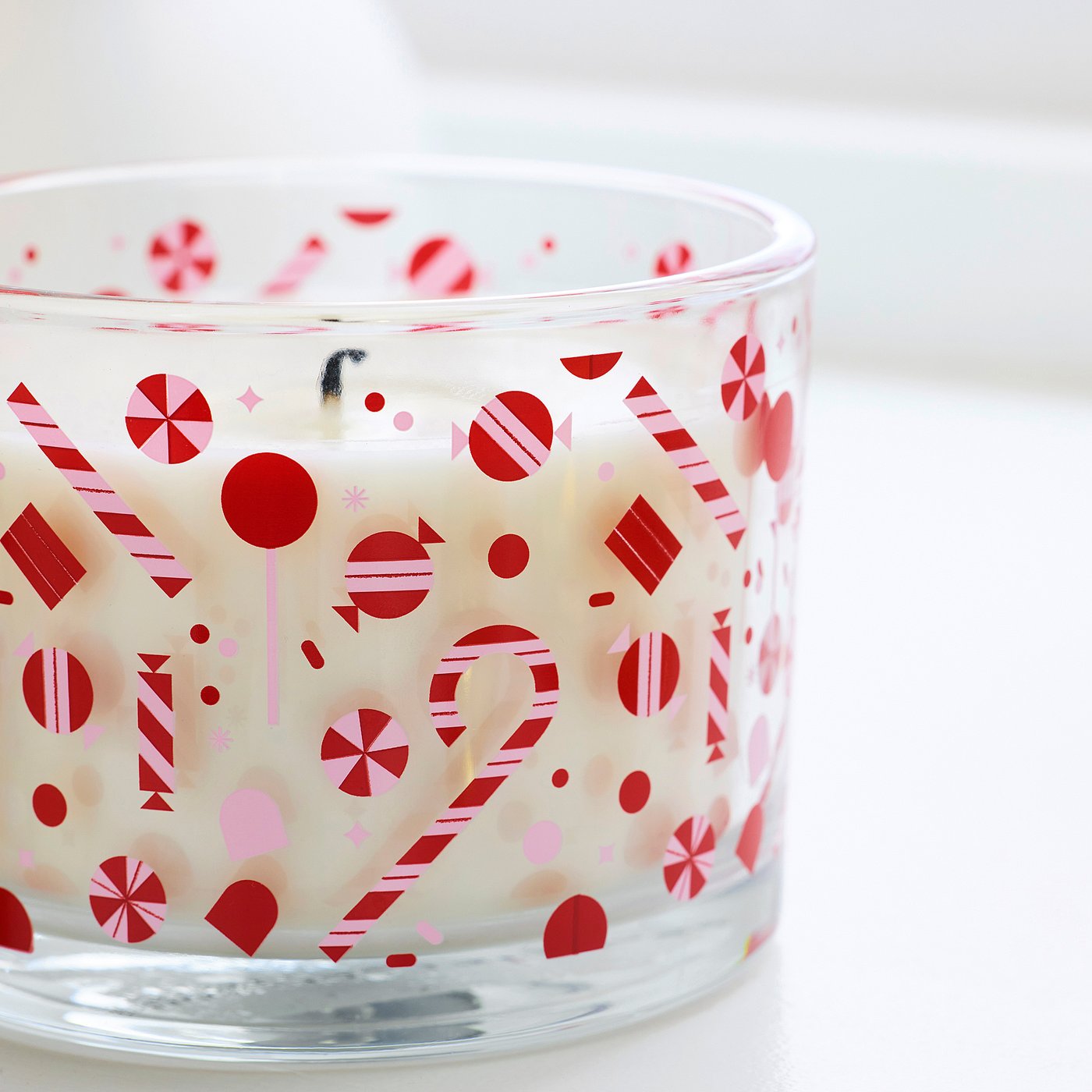 VINTERFINT scented candle in glass, Candy cane/white, 11 cm