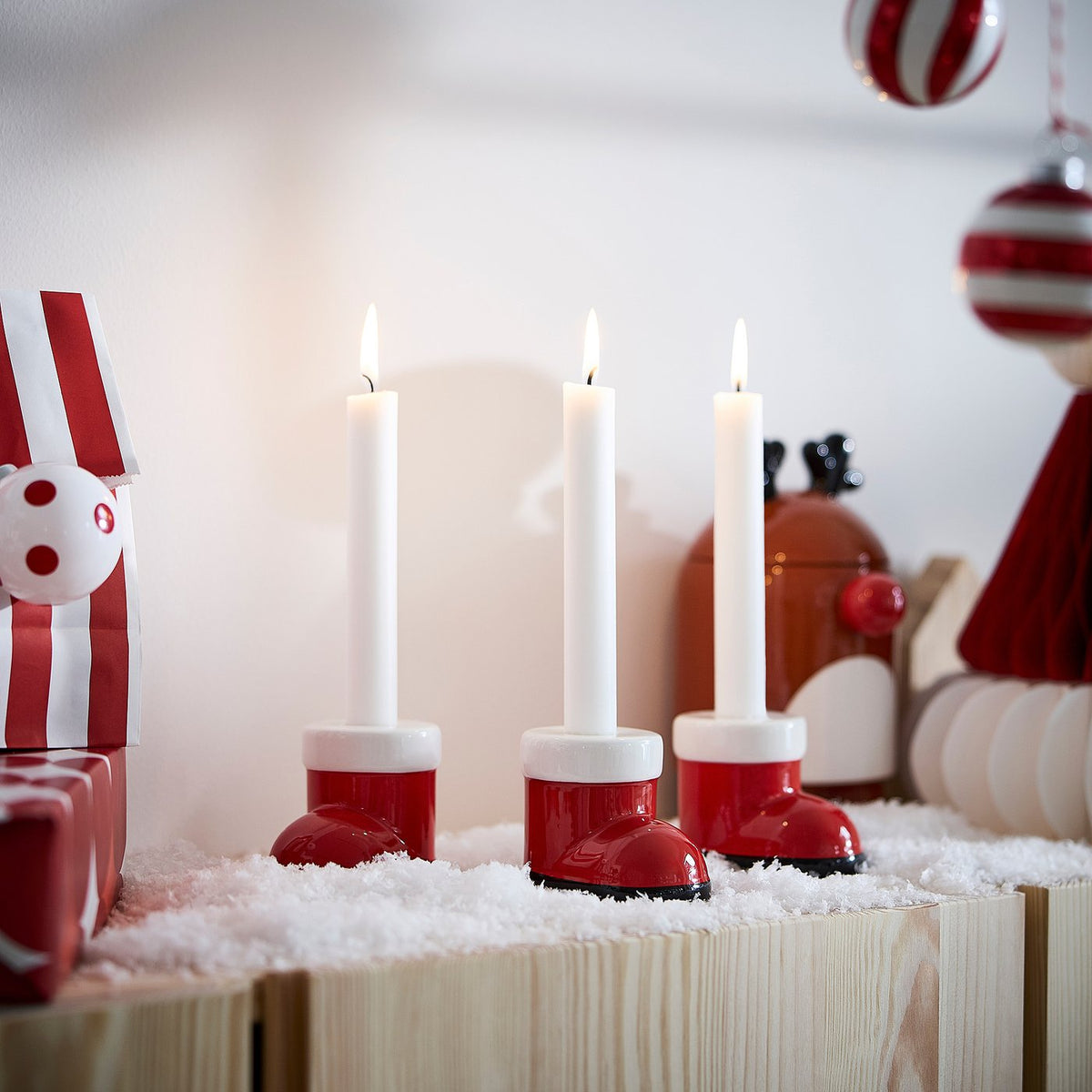 VINTERFINT candlestick, Santa boot red/white, 7 cm