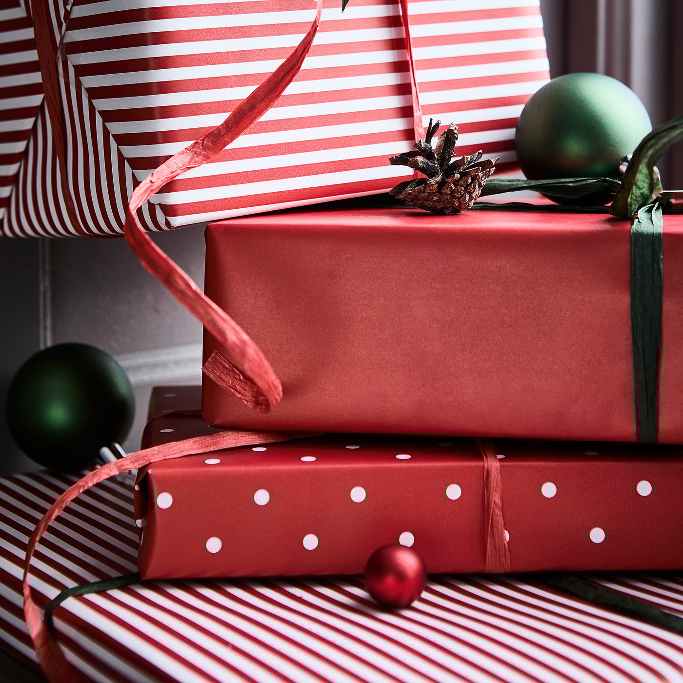 VINTERFINT gift wrap roll, mixed patterns red/white, 9 mx0.7 m cm