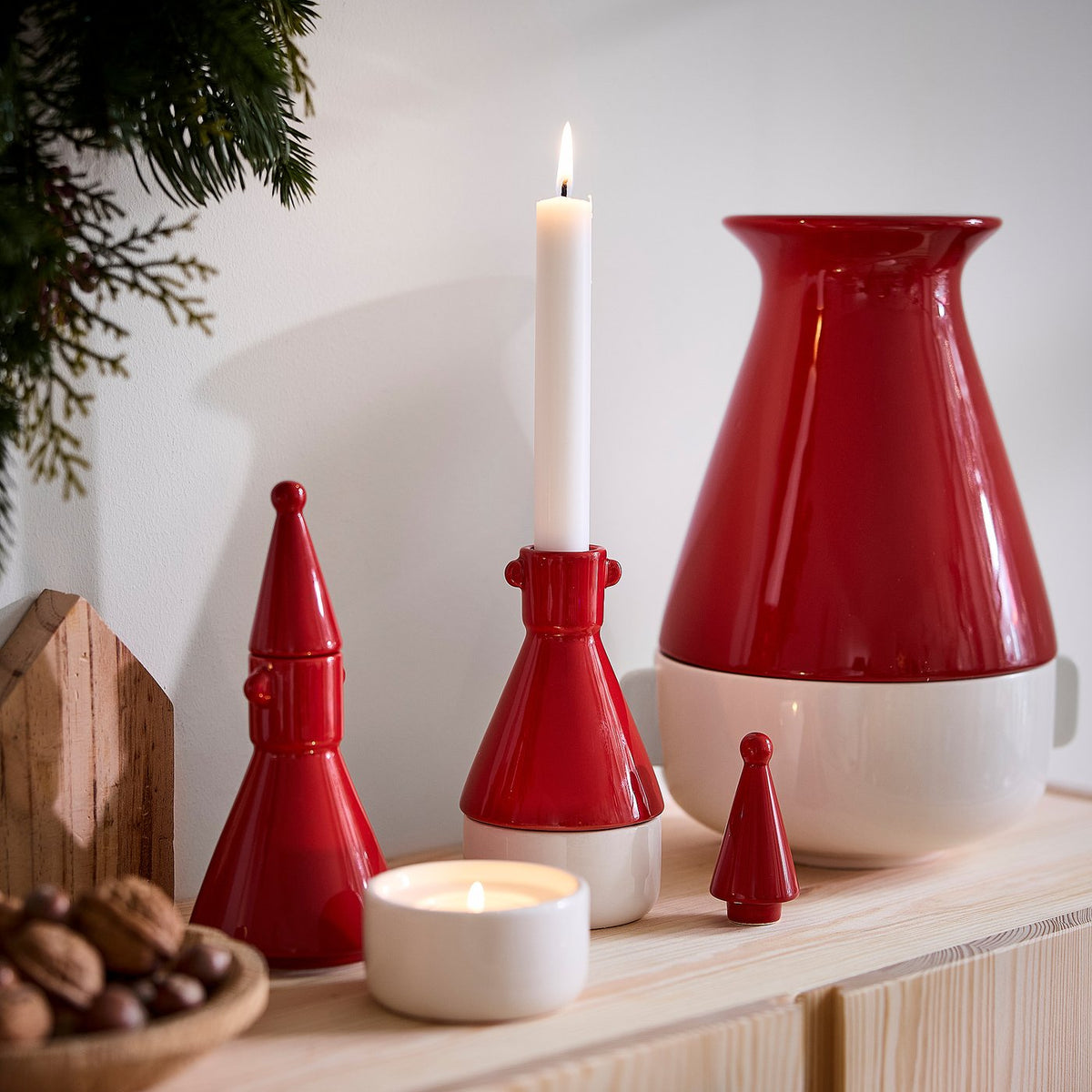 VINTERFINT bowl with lid, red/white, 18 cm