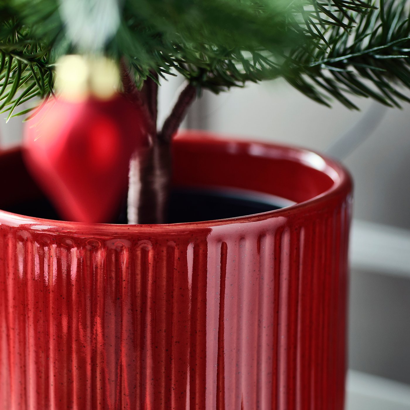 VINTERFINT plant pot, in/outdoor/red, 17 cm