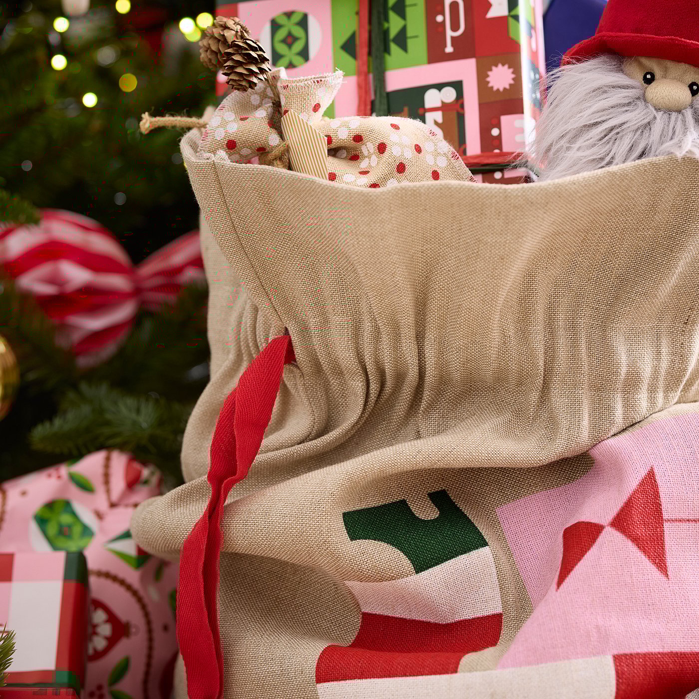 VINTERFINT sack with string, Santa Claus pattern, 56x90 cm