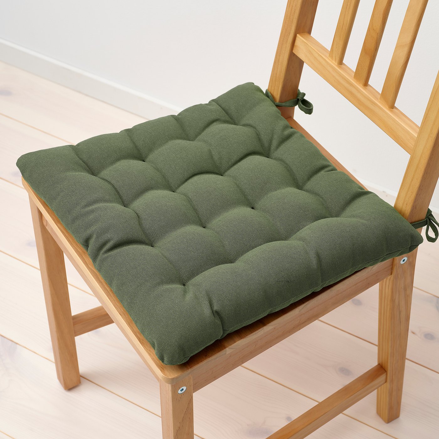 VIPPÄRT chair pad, green, 38x38x6.5 cm