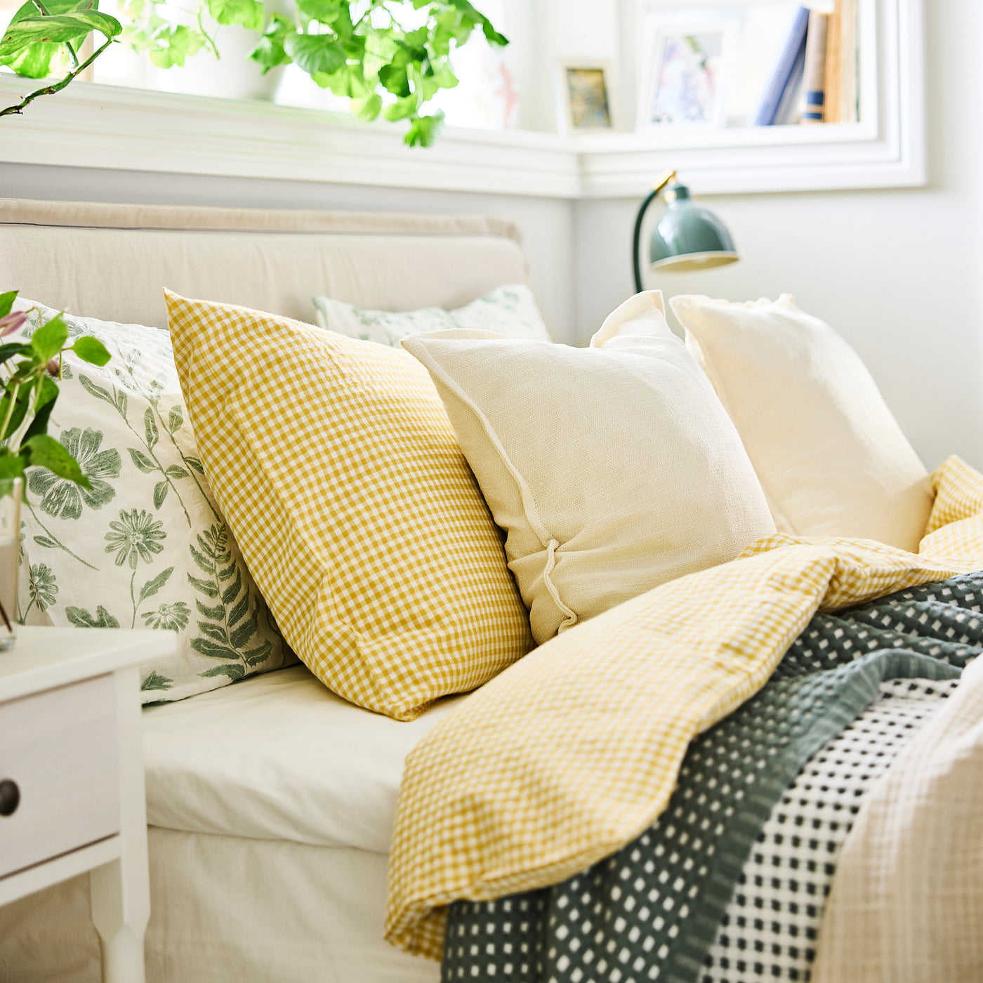 WEYMOUTHTALL duvet cover and 2 pillowcases, yellow white/check, 240x220/50x80 cm