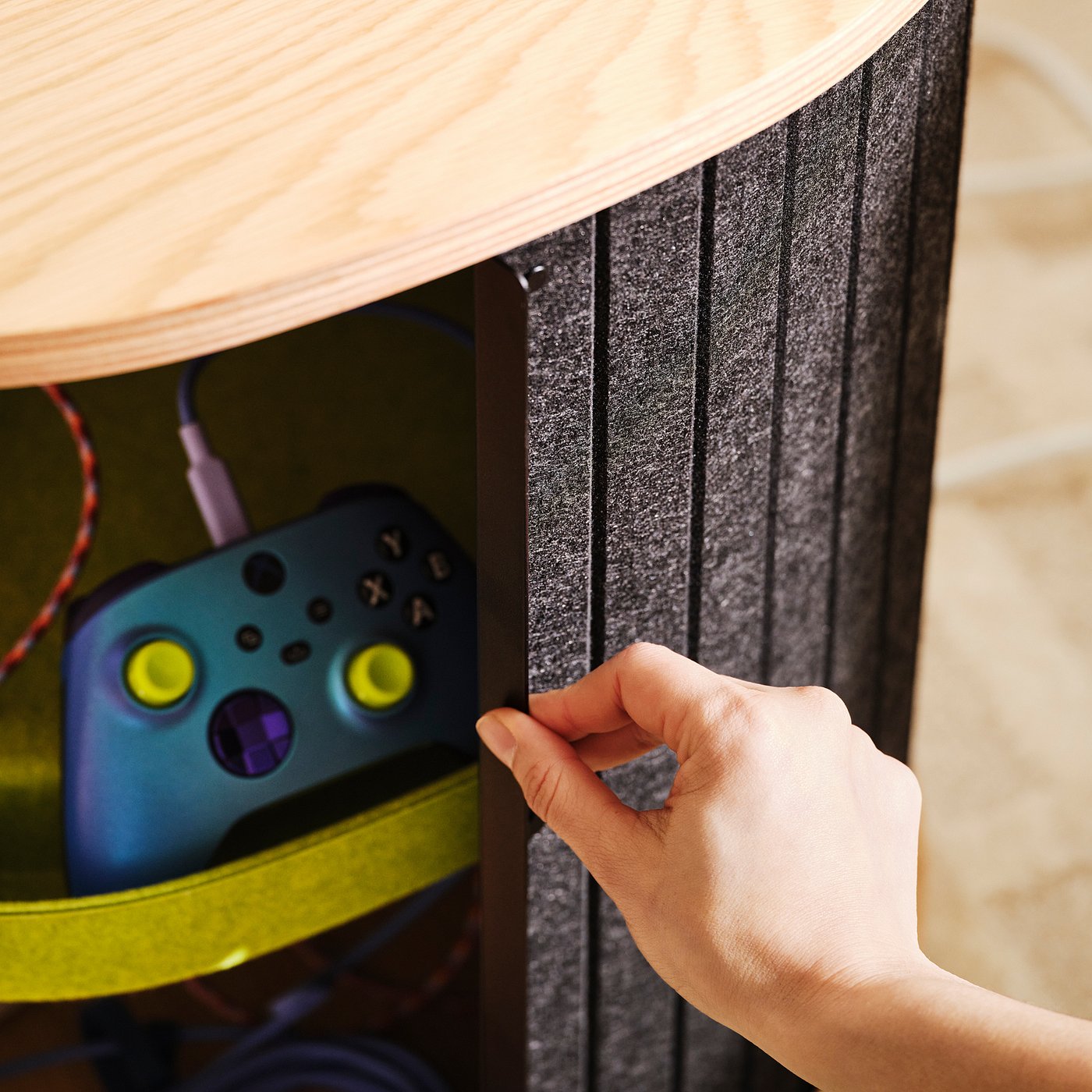 YXSTABY gaming side table on castors, oak veneer/grey, 50x55x50 cm