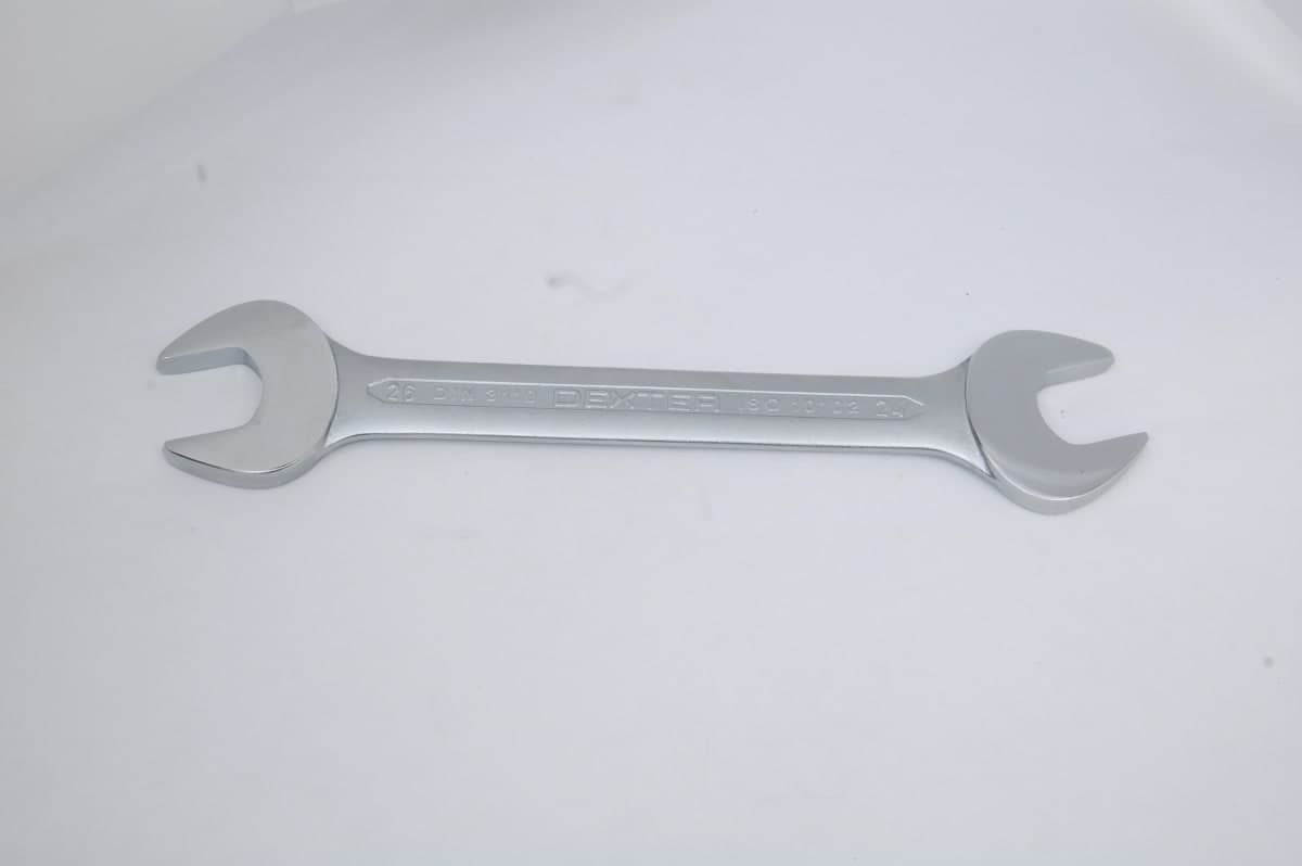 DEXTER FIXED SPANNER 24X26MM LENGTH 260MM CHROME VANADIUM