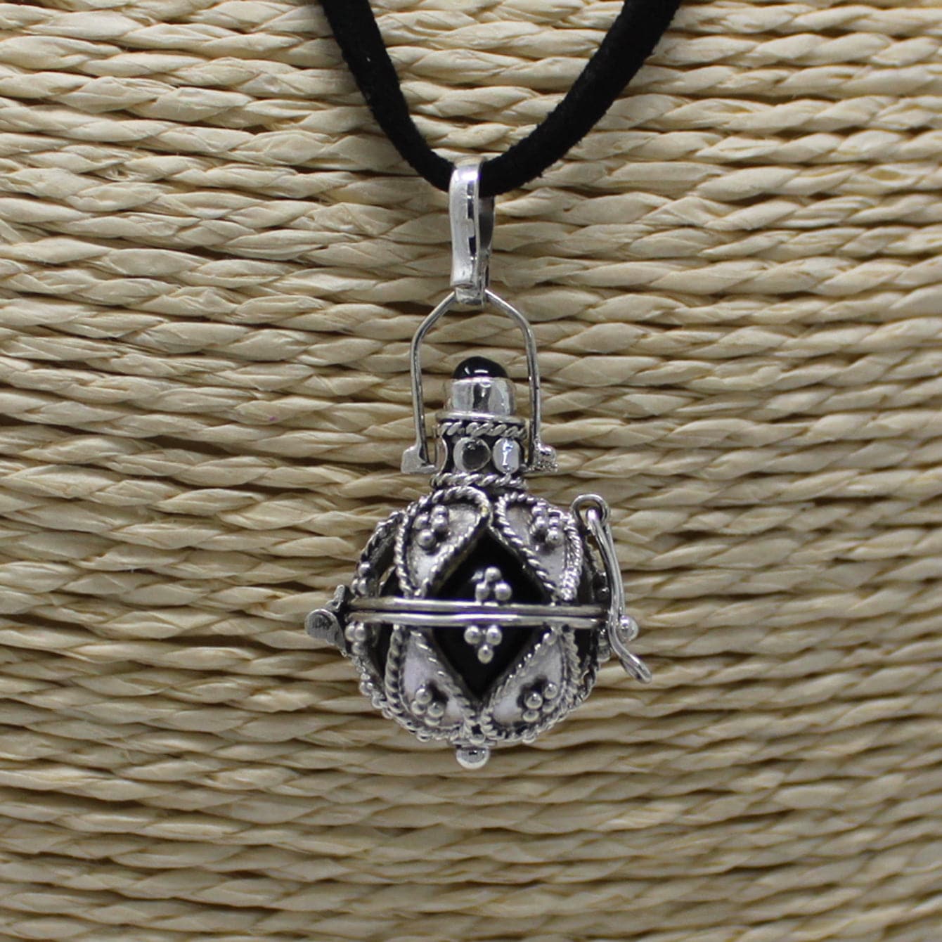 Silver Angel Bell - Darkness - 16mm - best price from Maltashopper.com SABALL-05