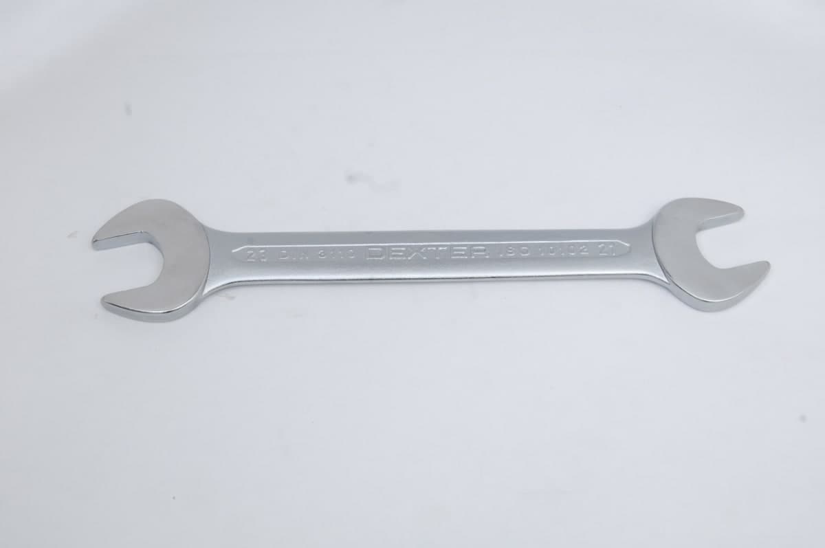 DEXTER FIXED SPANNER 21X23MM LENGTH 243MM CHROME VANADIUM