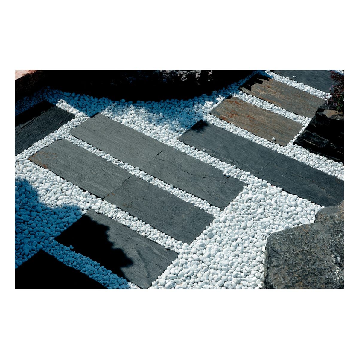 CARRARA WHITE PEBBLE 7/15 MM BAG OF 20 KG - best price from Maltashopper.com BR500008829