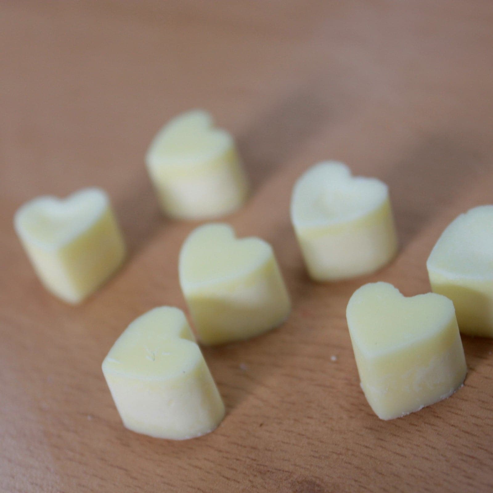 Aroma Wax Melts - Nutmeg & Lemon - best price from Maltashopper.com AWMJ-06