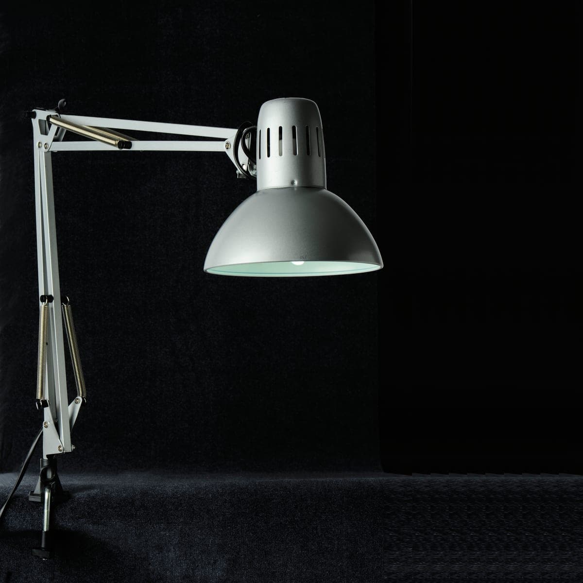 STUDIO LAMP ARQUITECTO SILVER H60 E27=60W WITH CLAMP - best price from Maltashopper.com BR420831391