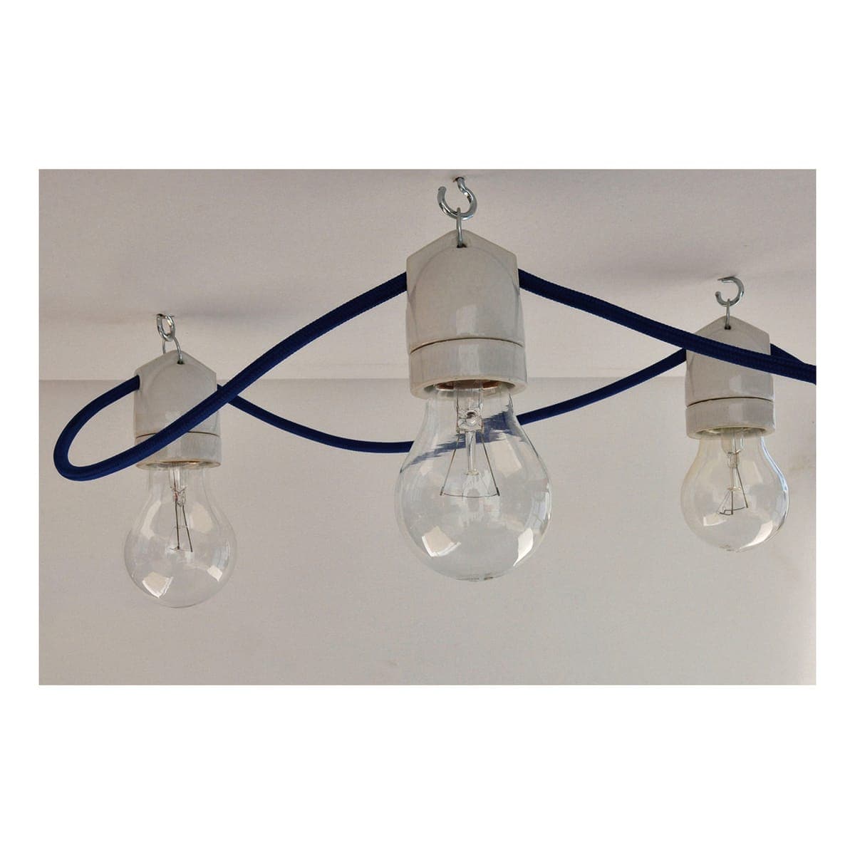 PORCELAIN E27 DOUBLE-ENTRY LAMP HOLDER