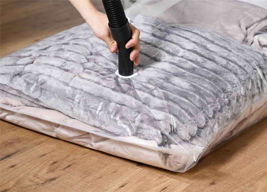 SET OF 2 VACUUM BAGS WITH HANGER SIZE XXL 60X150 SPACEO - Premium Wardrobe interior accessories from Bricocenter - Just €11.99! Shop now at Maltashopper.com