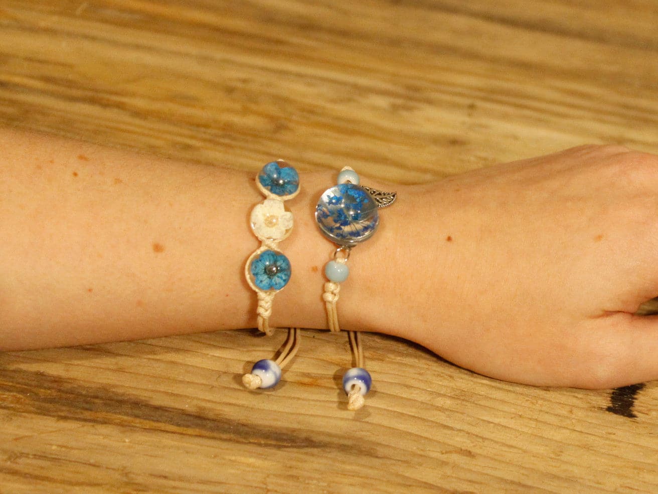 Pressed Flowers - Pretty Flower & Leaf Braclet - best price from Maltashopper.com PFJ-10