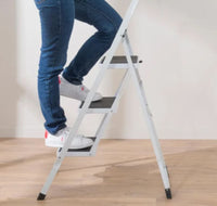 EVEREST 3-STEP STEEL STOOL MAXIMUM LOAD CAPACITY 150 KG FOR DOMESTIC USE - best price from Maltashopper.com BR450000447
