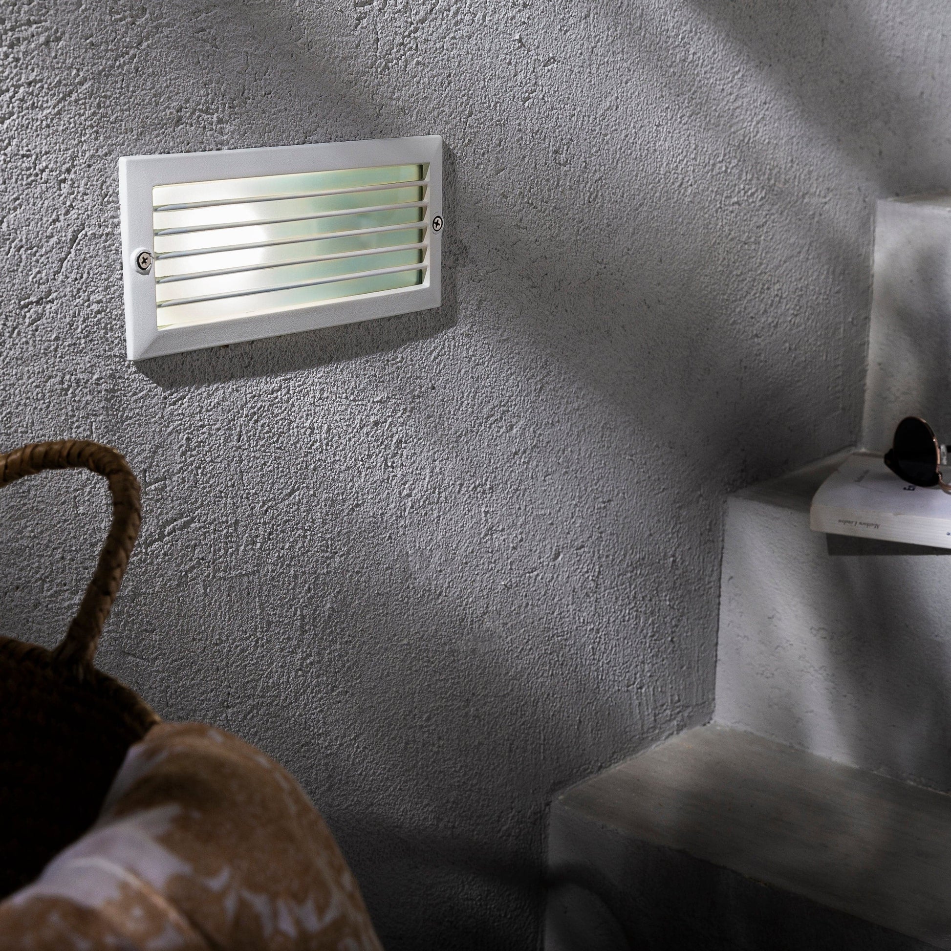 Bricocenter FLINT ALUMINIUM RECESSED SPOTLIGHT WHITE 23.3X10X9 CM E27=40W IP44