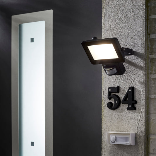 YONKERS ALUMINIUM PROJECTOR BLACK LED20W WITH MOTION SENSOR