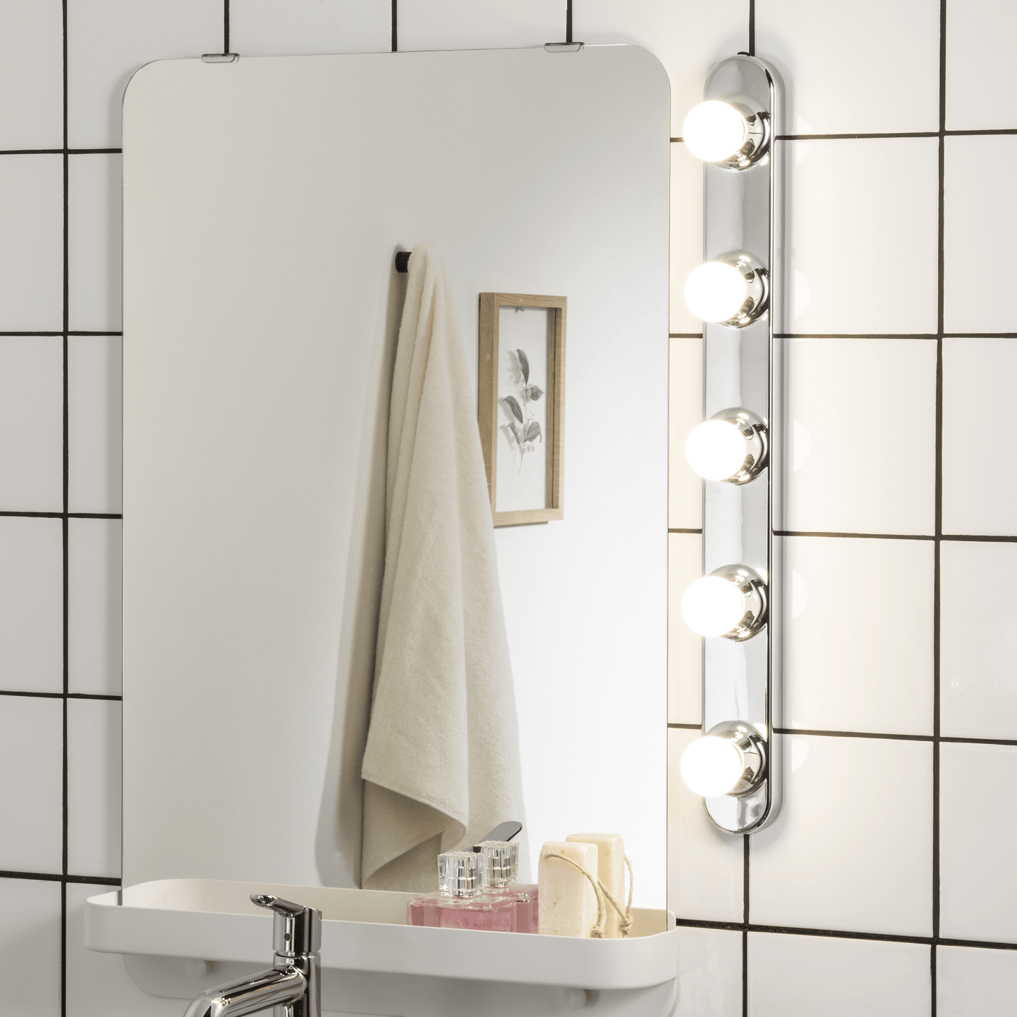Bricocenter WALL LAMP LIZZ METAL SILVER 60 CM E14=11W IP21