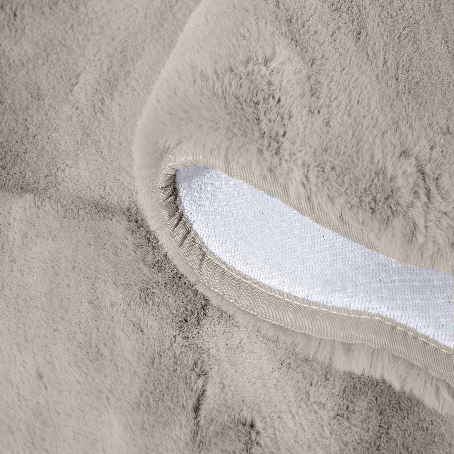 Bricocenter WHITE GREY MOON CARPET D.100 CM LONG PILE POLYESTER
