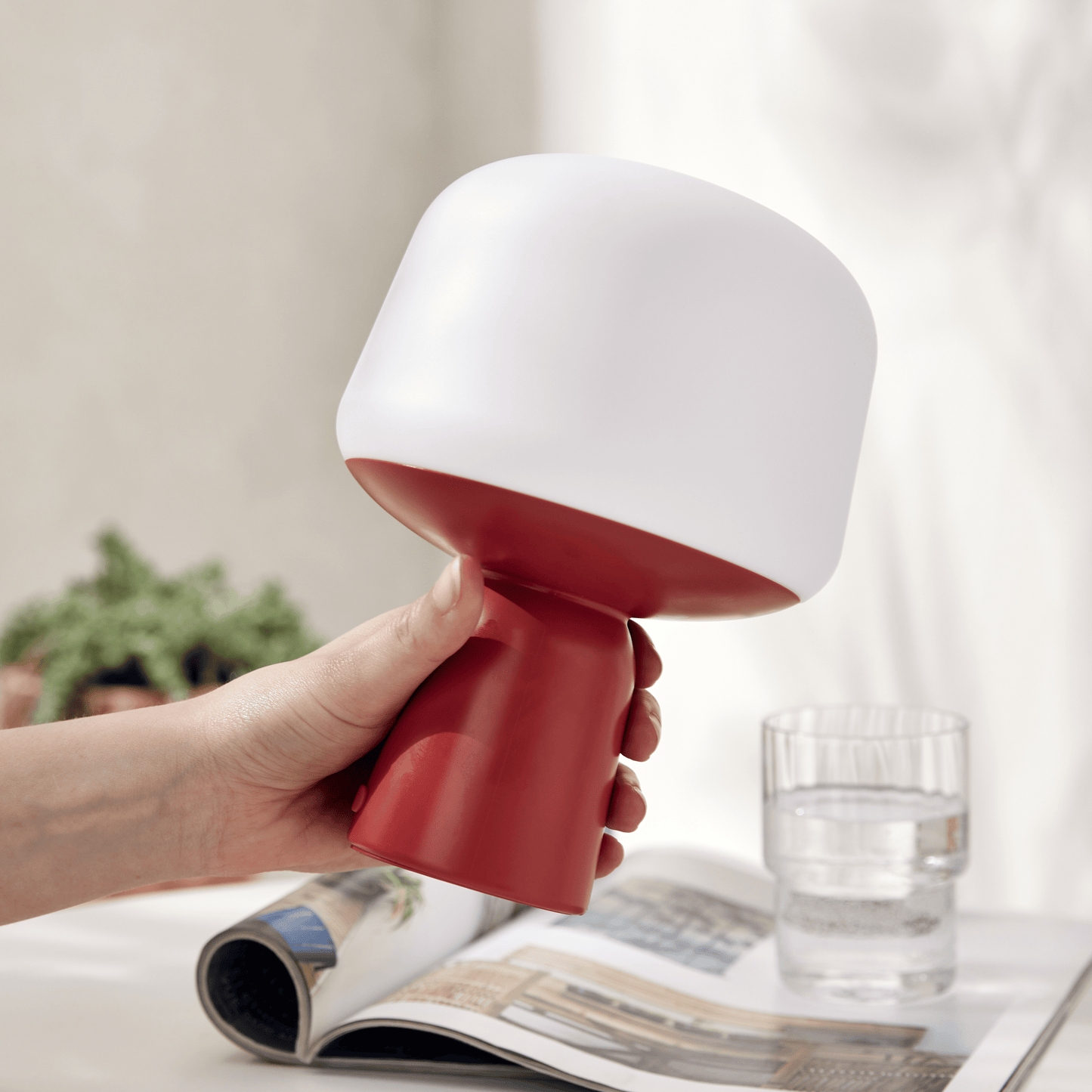 Bricocenter PORTABLE LAMP LUNO PLASTIC RED D14.3 H20 CM LED NATURAL LIGHT WITH USB IP44