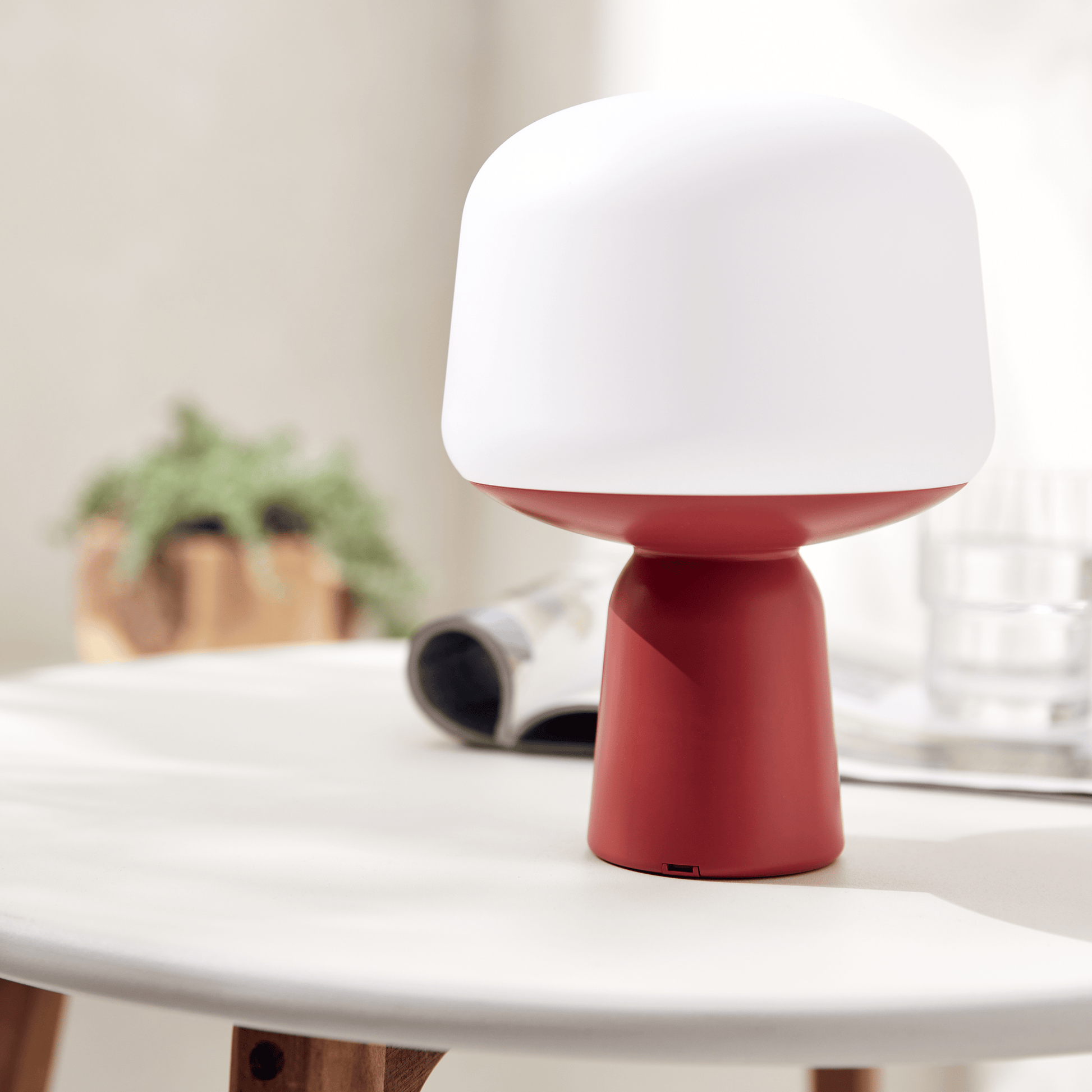 Bricocenter PORTABLE LAMP LUNO PLASTIC RED D14.3 H20 CM LED NATURAL LIGHT WITH USB IP44