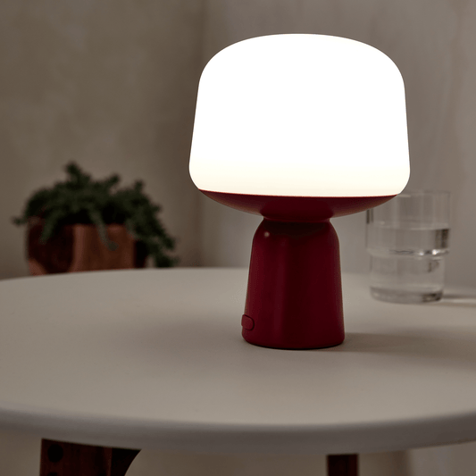 Bricocenter PORTABLE LAMP LUNO PLASTIC RED D14.3 H20 CM LED NATURAL LIGHT WITH USB IP44
